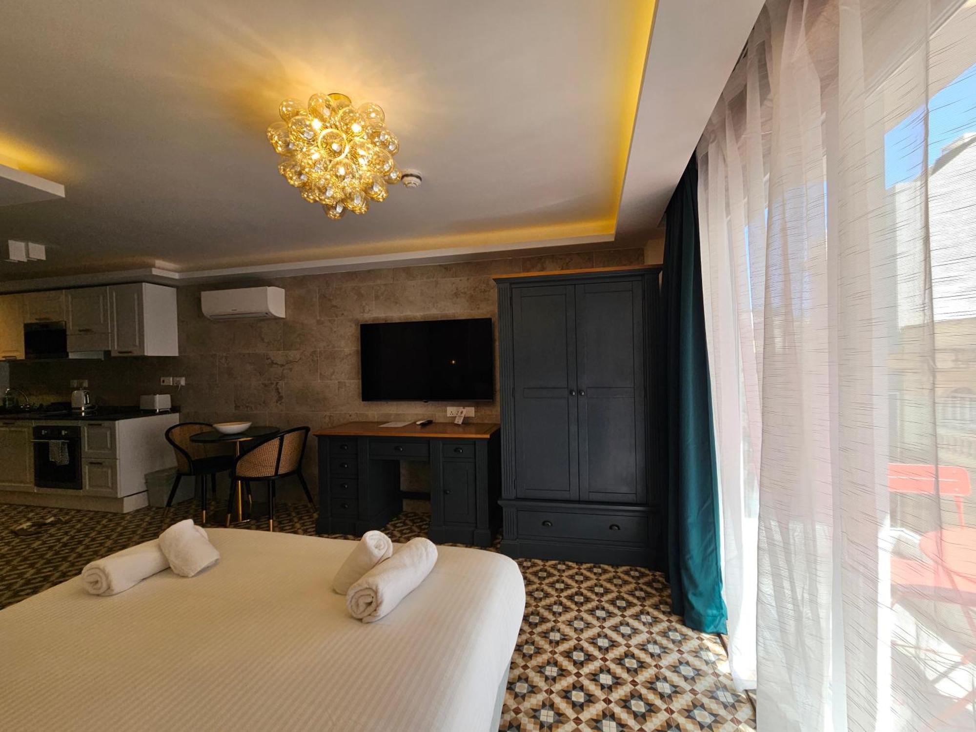 Saint Julian's Balcony Hotel מראה חיצוני תמונה
