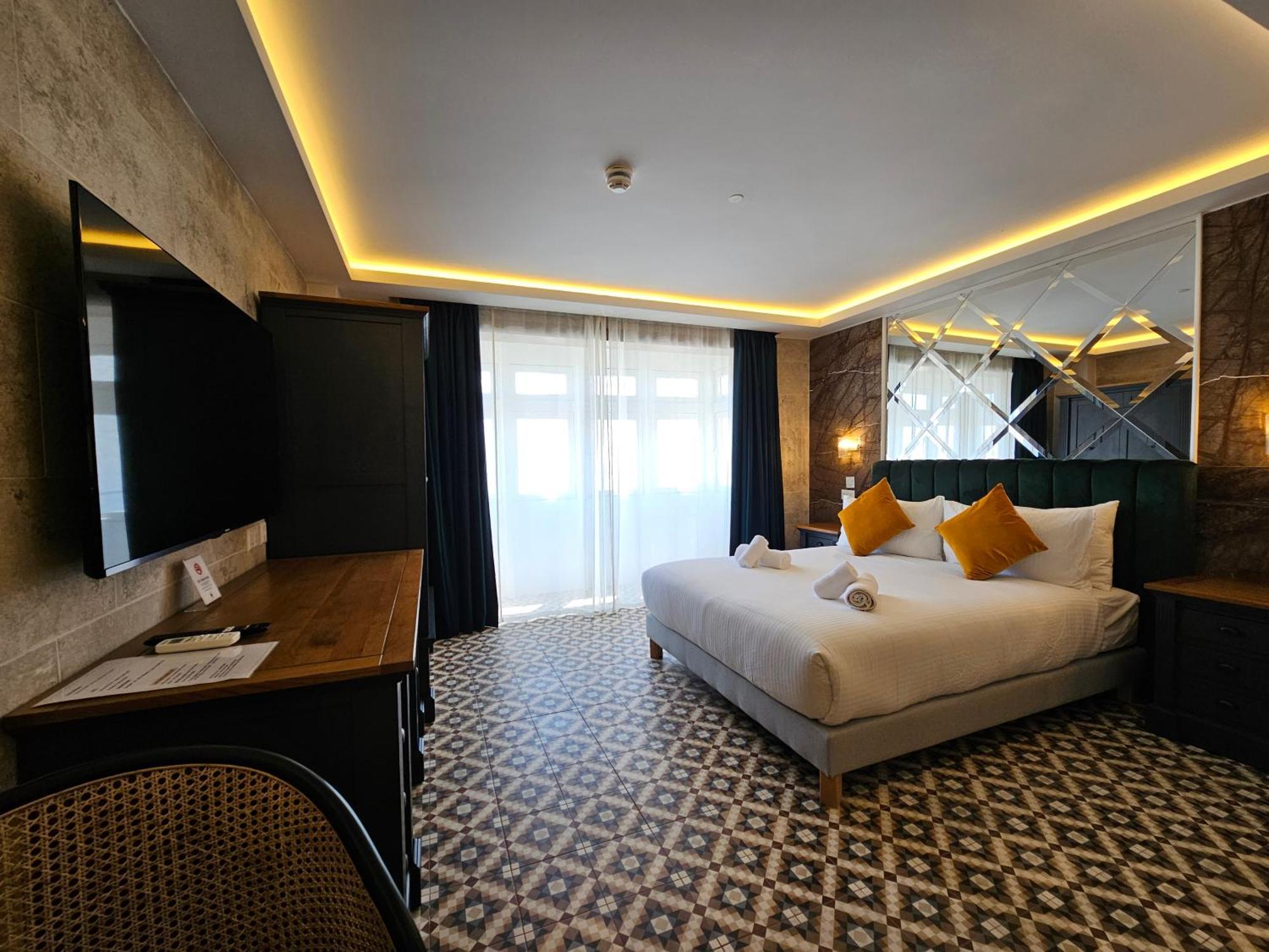 Saint Julian's Balcony Hotel מראה חיצוני תמונה
