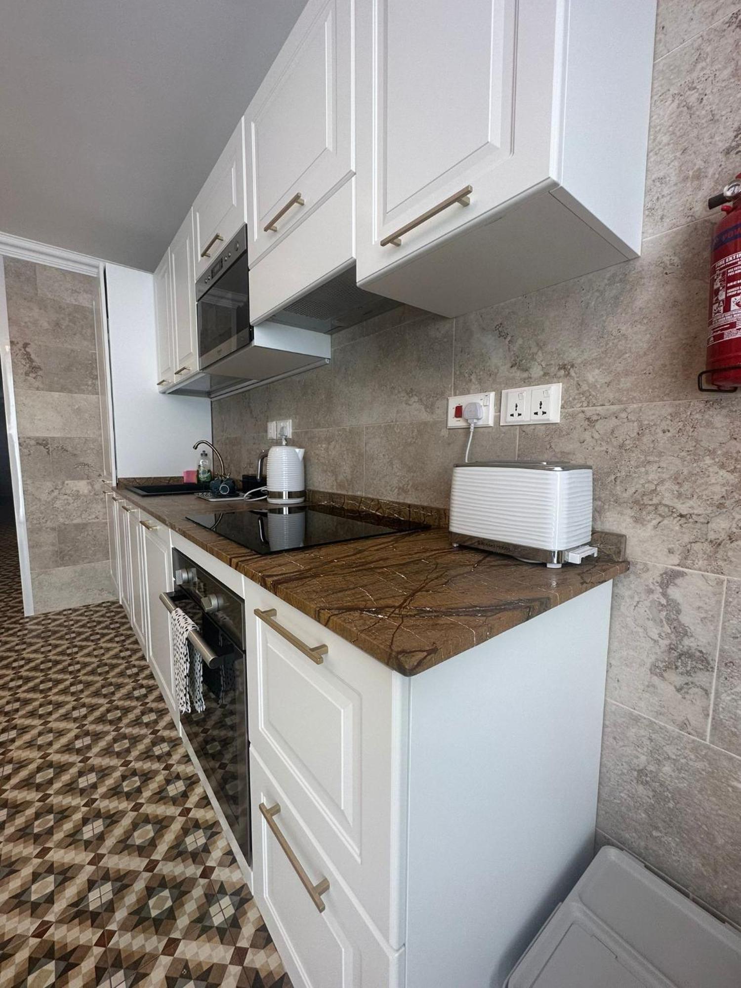 Saint Julian's Balcony Hotel מראה חיצוני תמונה